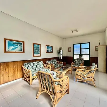 Casa Relu - Urbanizacion Torres Del Castillo Daire